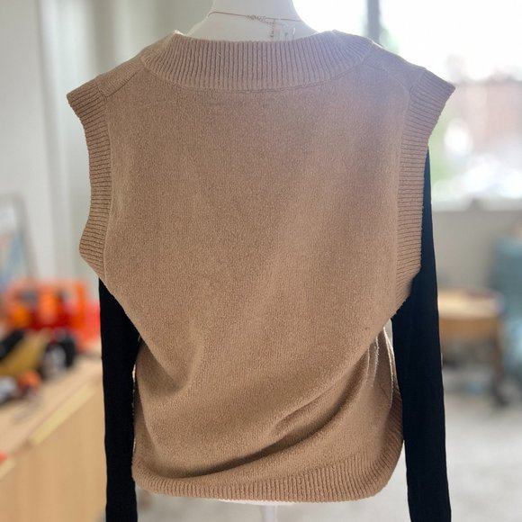 Oak + Fort Wool Sweater Vest Tan XS - Picture 8 of 8